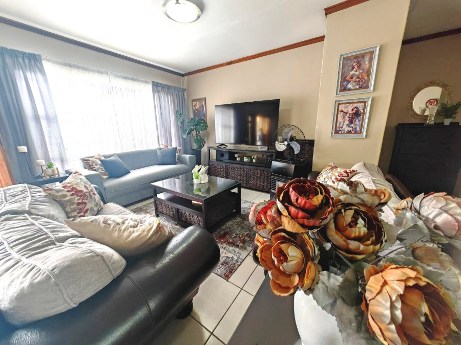 2 Bedroom Property for Sale in Pellissier Free State